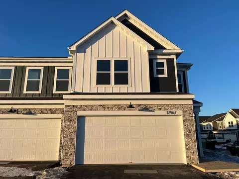 17967 Genoa Dr, Lakeville, MN 55044