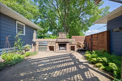 Exterior - 1028 13th St E, Glencoe, MN 55336 photo 4 of 10