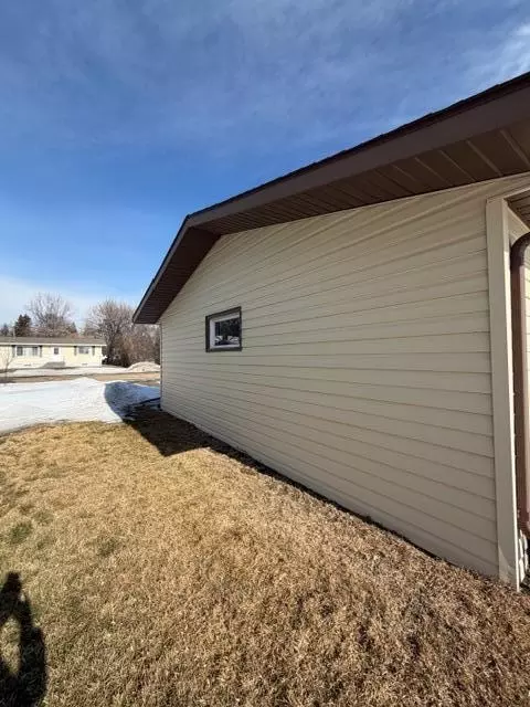 Exterior - 1306 Lenham Ave SE, Cooperstown, ND 58425 photo 1 of 3