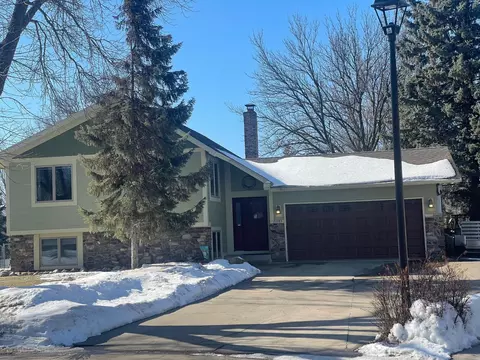 13385 85th Ave N, Maple Grove, MN 55369