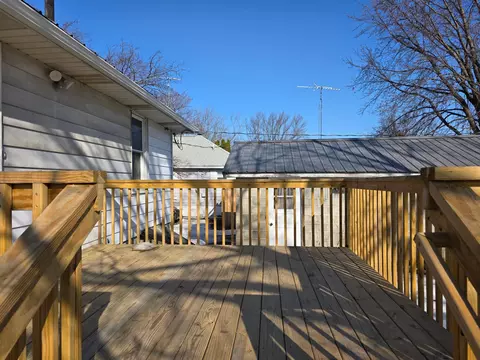 Exterior - 305 N Wabasha, Plainview, MN 55964 photo 10 of 11