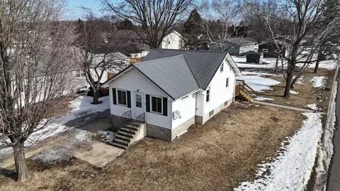 View/Area - 305 N Wabasha, Plainview, MN 55964 photo 3 of 7