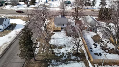 View/Area - 305 N Wabasha, Plainview, MN 55964 photo 4 of 7