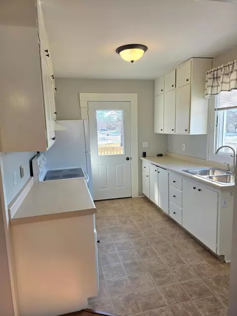 Kitchen - 305 N Wabasha, Plainview, MN 55964 photo 1 of 4