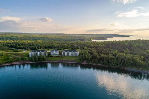 1412 Apt 5-507a Burlington Rd, Two Harbors, MN 55616