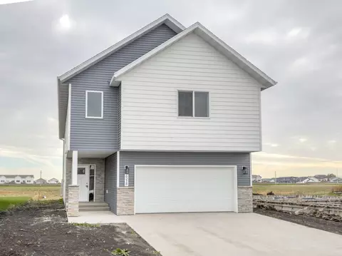 1872 19th Ave N, Wahpeton, ND 58075