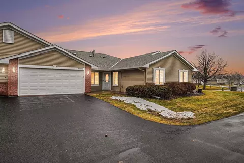 25555 Park Ln, Shorewood, MN 55331