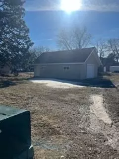 1356 6th Ave N, Windom, MN 56101 photo 5