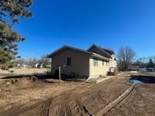1356 6th Ave N, Windom, MN 56101 photo 4