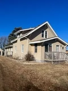 1356 6th Ave N, Windom, MN 56101 photo 2