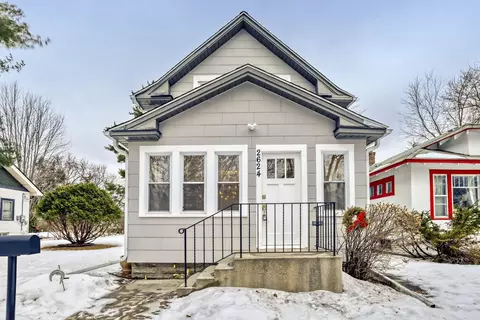 2624 35th Ave S, Minneapolis, MN 55406