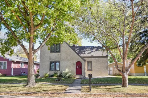 106 4th St SE, Barnesville, MN 56514