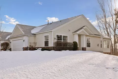 5780 Prairie Ridge Dr, Shoreview, MN 55126