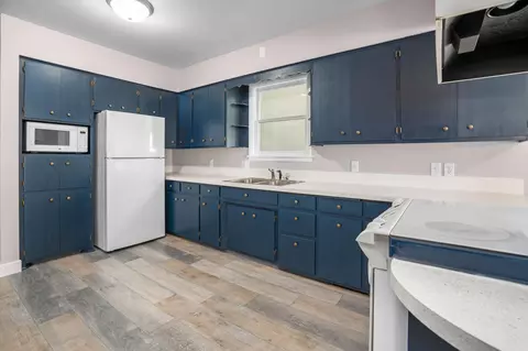 Kitchen - 320 3rd St NE, Avon, MN 56310 photo 2 of 3