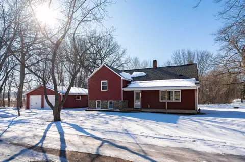 Exterior - 320 3rd St NE, Avon, MN 56310 photo 6 of 34