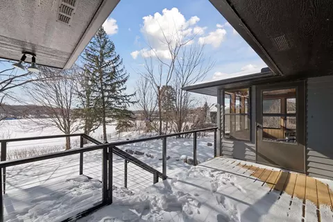 Exterior - 516 Grace St, Excelsior, MN 55331 photo 3 of 4