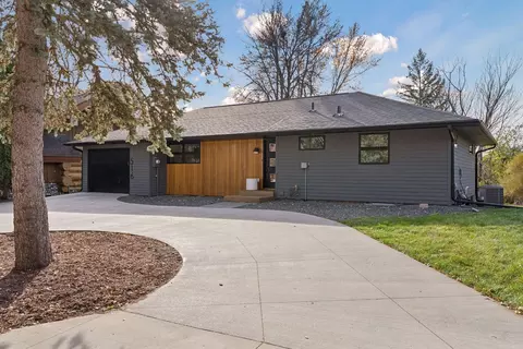 Exterior - 516 Grace St, Excelsior, MN 55331 photo 4 of 4