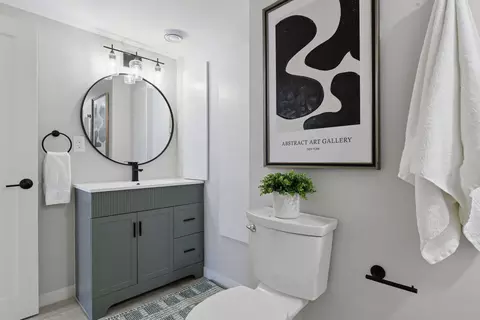 Bath - 516 Grace St, Excelsior, MN 55331 photo 5 of 5