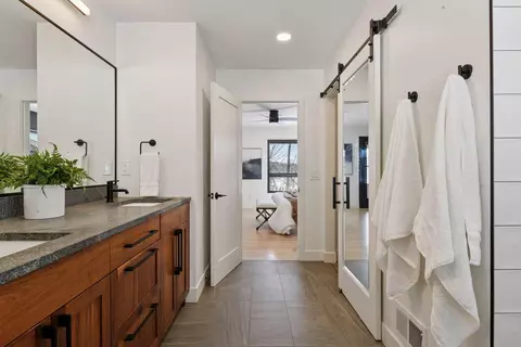 Bath - 516 Grace St, Excelsior, MN 55331 photo 1 of 5