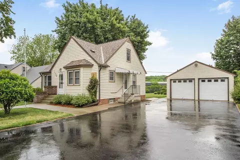 1020 Mccammon Ave, Saint Paul Park, MN 55071