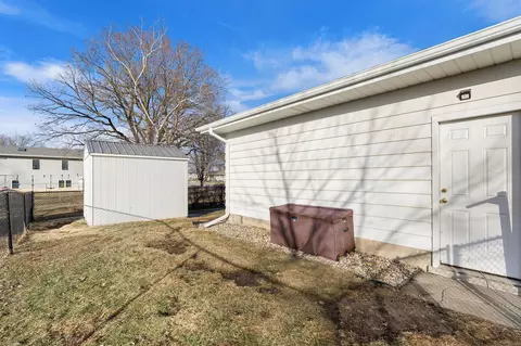 1103 18th St NE, Austin, MN 55912 photo 10
