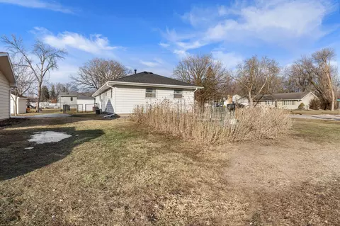 1103 18th St NE, Austin, MN 55912 photo 8