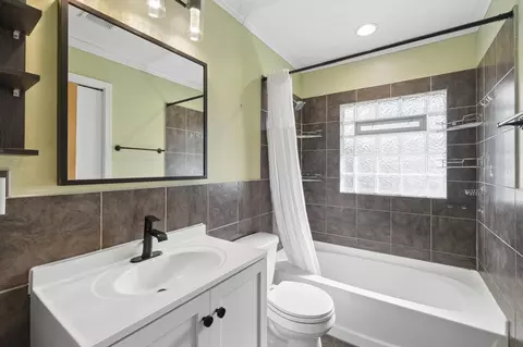 Bath - 8704 Crest Rd, Bloomington, MN 55425 photo 1 of 1