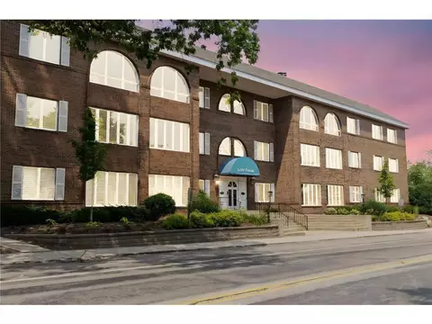 5100 France Ave S #105, Edina, MN 55410