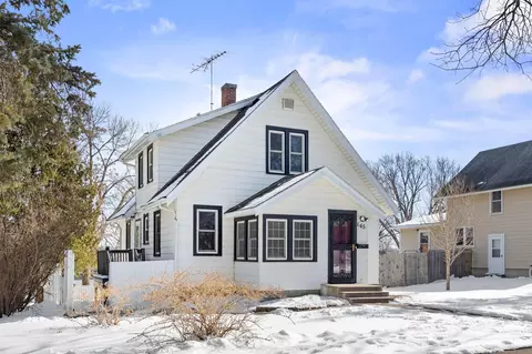645 Hassan St SE, Hutchinson, MN 55350