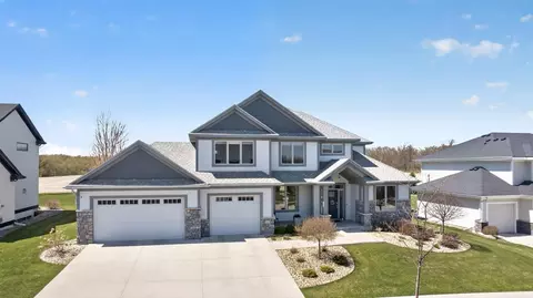 4933 Riley Ln SW, Rochester, MN 55902