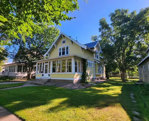 Exterior - 405 Ann St, Willmar, MN 56201 photo 4 of 6