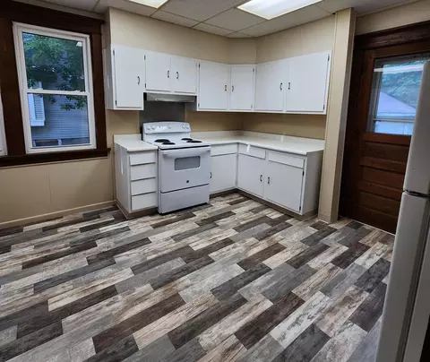Kitchen - 405 Ann St, Willmar, MN 56201 photo 4 of 4