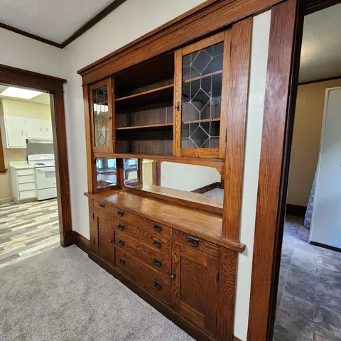 Entry Way - 405 Ann St, Willmar, MN 56201 photo 2 of 2