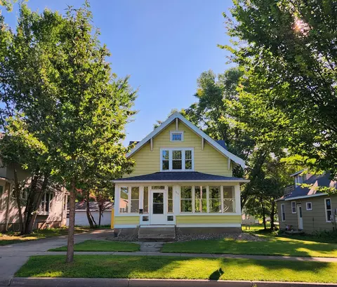 Exterior - 405 Ann St, Willmar, MN 56201 photo 3 of 6