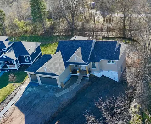 13728 Enfield Ave, Hugo, MN 55038