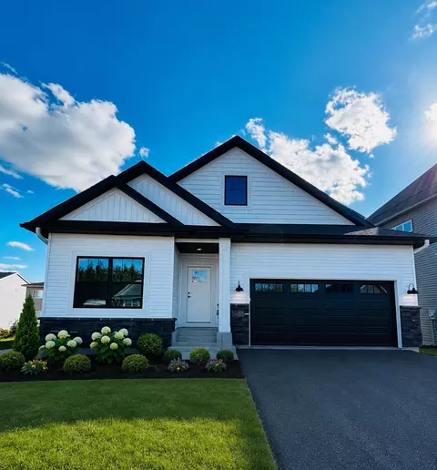 7809 Austin Path, Inver Grove Heights, MN 55077