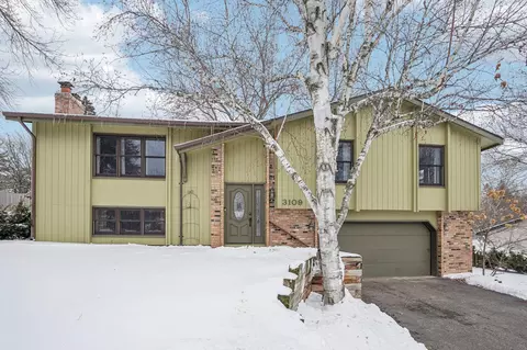 3109 Red Oak Cir N, Burnsville, MN 55337