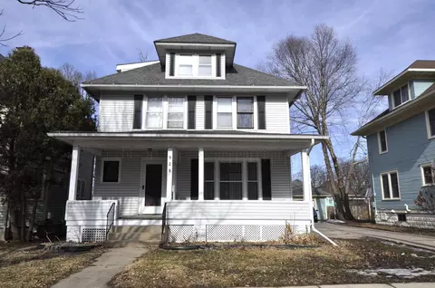 929 1st St SW, Rochester, MN 55902