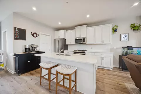 13485 Territorial Cir N, Maple Grove, MN 55369