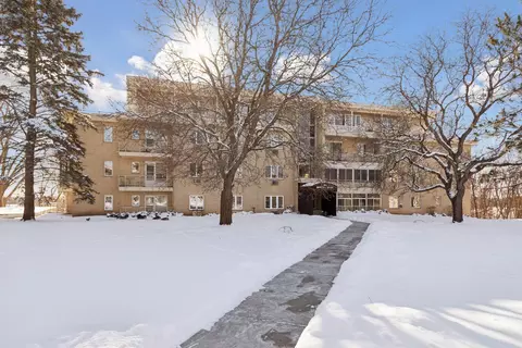 100 Imperial Dr W #404, West Saint Paul, MN 55118