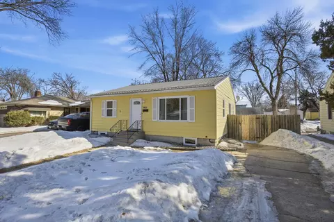 1451 12th St N, Fargo, ND 58102