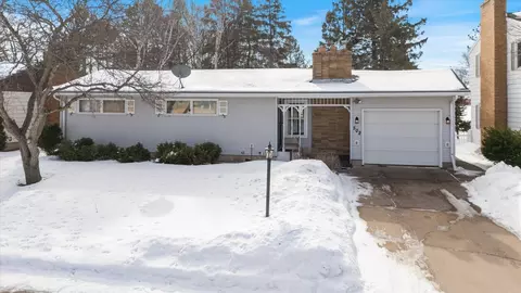 502 N Inner Dr, Hibbing, MN 55746