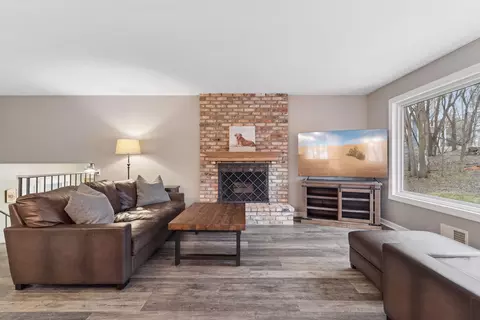 5420 Spring Ln, Minnetonka, MN 55345 photo 10
