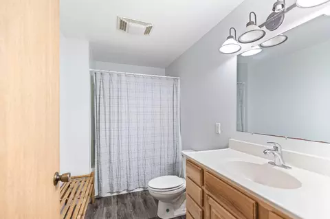 Bath - 3102 8th Ave NW, Faribault, MN 55021 photo 3 of 3