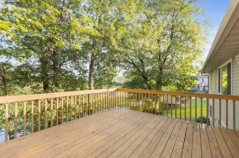 Exterior - 3102 8th Ave NW, Faribault, MN 55021 photo 4 of 11