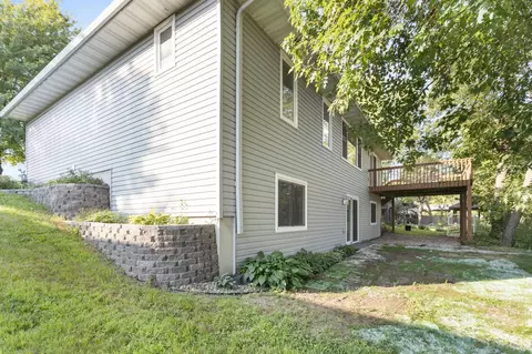 Exterior - 3102 8th Ave NW, Faribault, MN 55021 photo 7 of 11