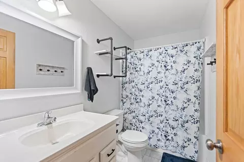 Bath - 3102 8th Ave NW, Faribault, MN 55021 photo 2 of 3
