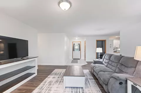 Living - 3102 8th Ave NW, Faribault, MN 55021 photo 2 of 5