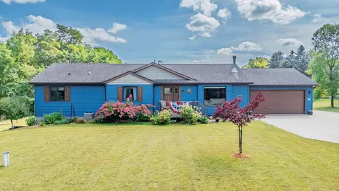 4723 250th St, Forest Lake, MN 55025
