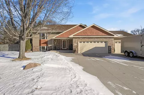 10029 Dogwood St NW, Coon Rapids, MN 55448